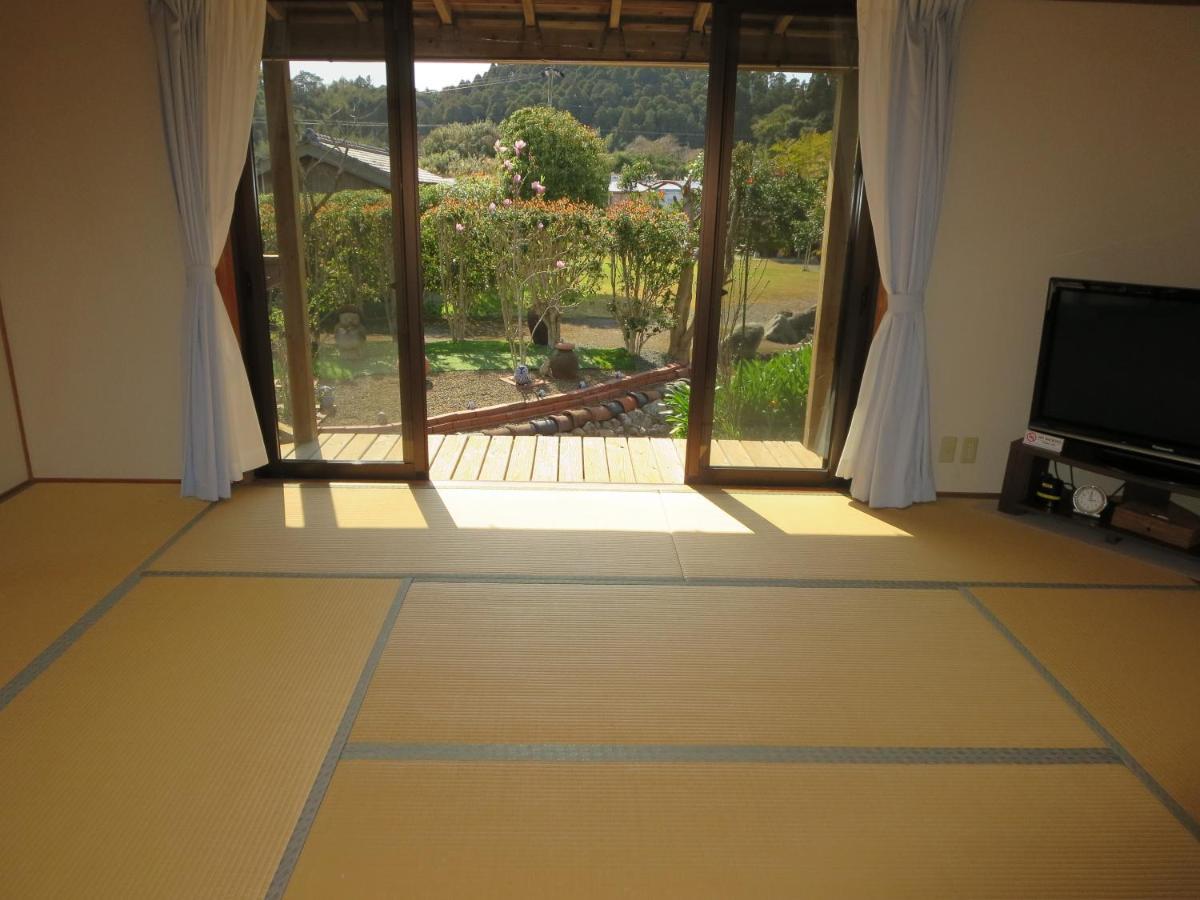 Guesthouse Suzukaze Shibushi Экстерьер фото