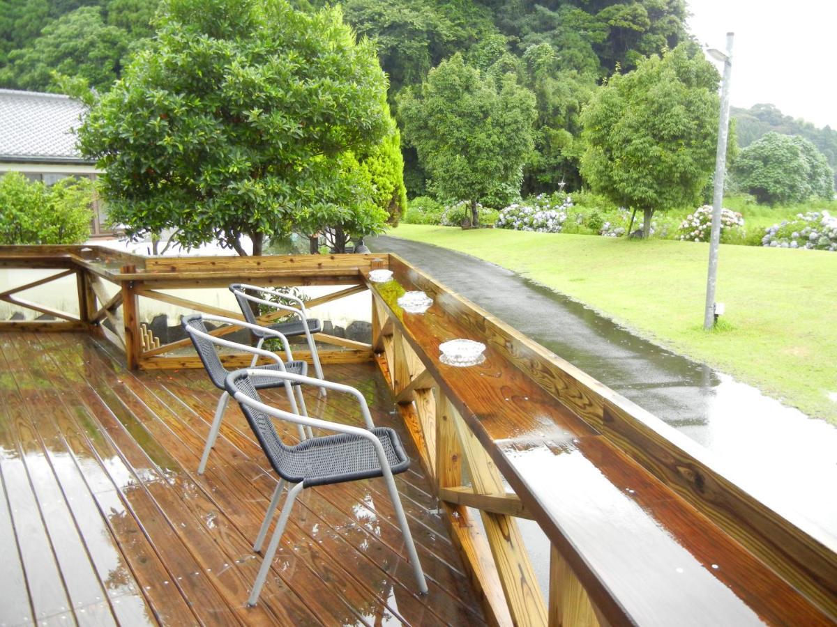 Guesthouse Suzukaze Shibushi Экстерьер фото